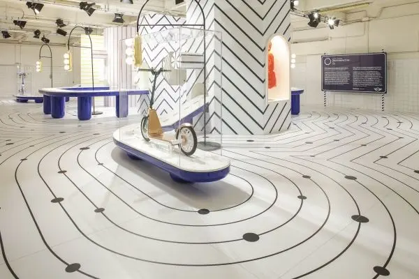 Jaime Hayon & MINI presentano l’avveniristica installazione «Urban Perspectives»