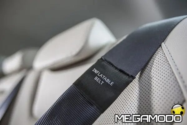 Cinture di sicurezza posteriori in Europa: 1 italiano su 2 e 1 europeo su 3 non le indossa