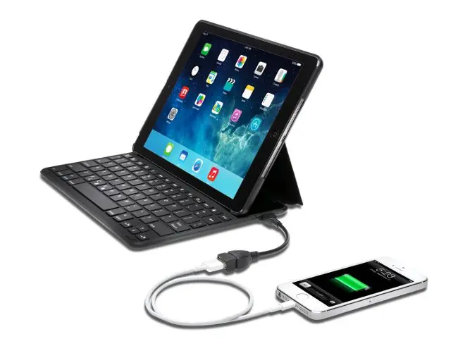 Le custodie KeyFolio Thin X3 e KeyFolio Thin X2 aggiungono la tastiera all'iPad Air 2  