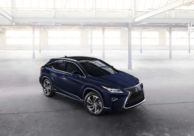 Lexus RX: audace e potente