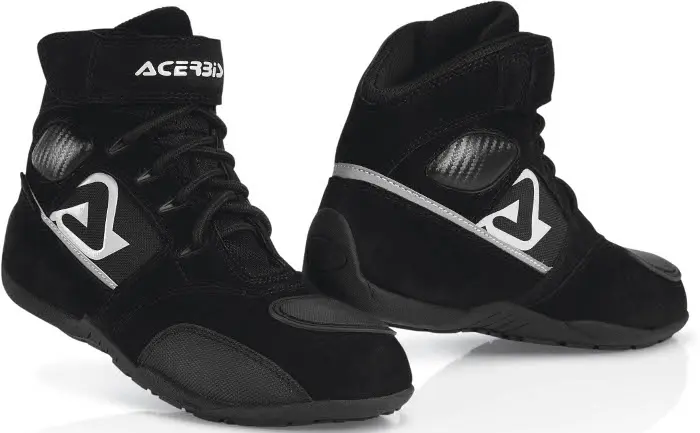 Lo stivaletto JURBY e la scarpa WALKY by ACERBIS per turismo e città 