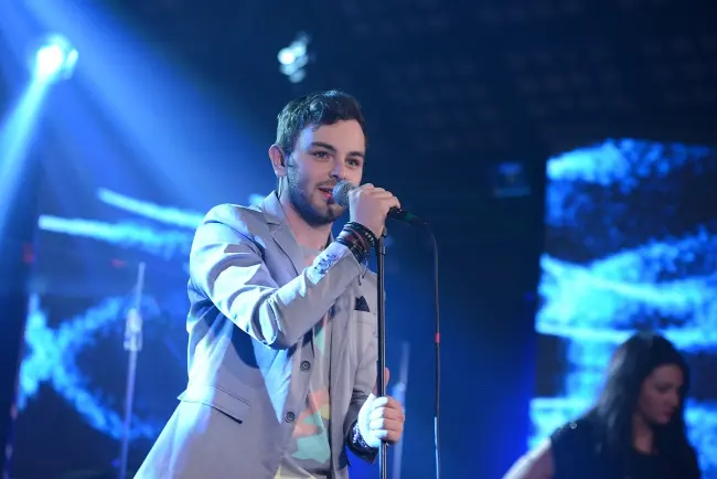 Lorenzo Fragola protagonista dell’ultima puntata di "Fronte del palco"