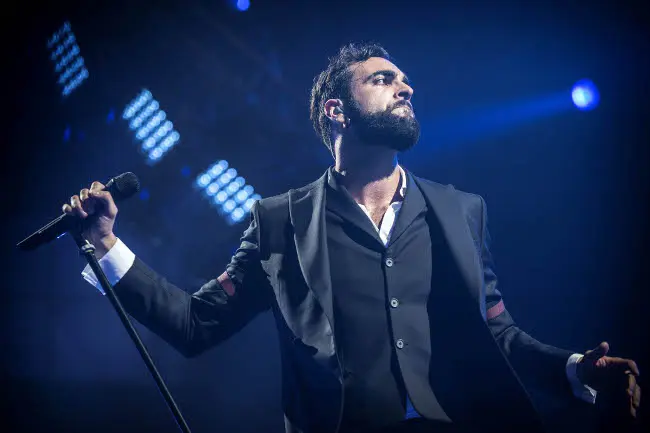 Marco Mengoni: da domani in radio "Io ti aspetto"