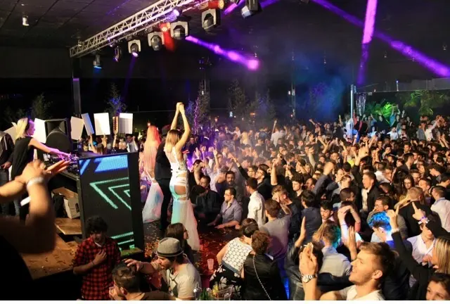 Costez Nikita Summer Cluber di Telgate: il 15 maggio Luca Guerrieri e Gianluca Motta, il 16 Tommy Vee