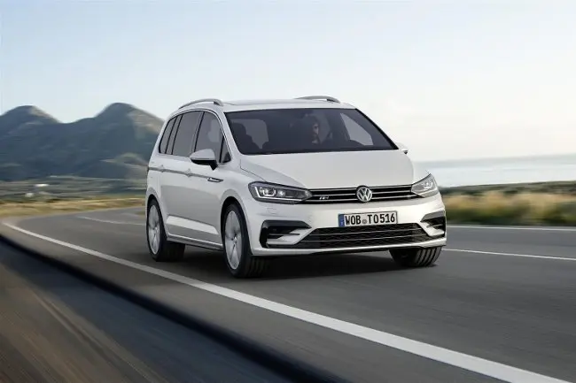Nuova Volkswagen Touran a Company Car Drive 2015