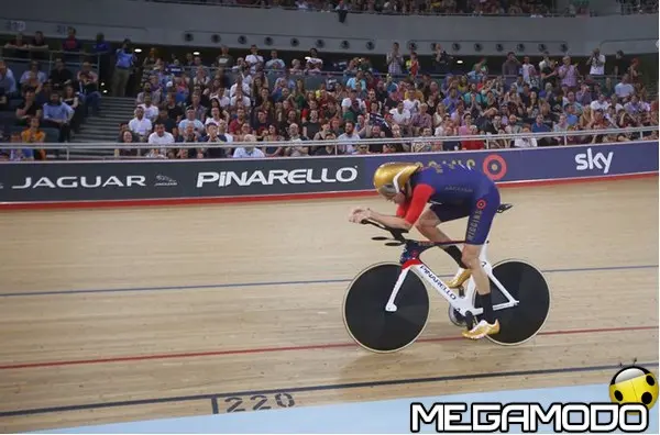 jag pinarello uci hour record image