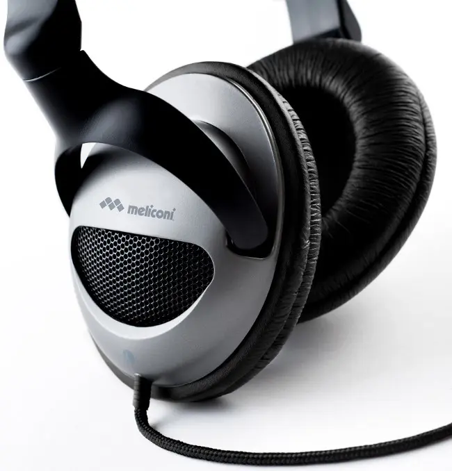 Cuffie Hp 50 di Meliconi: eleganti, leggere e ad alta fedeltà 