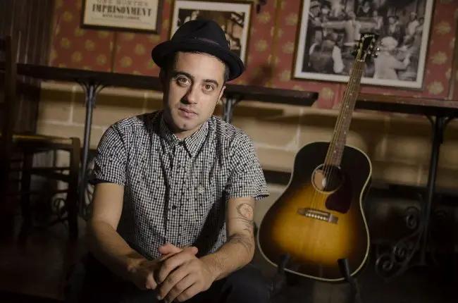 Emanuele Barbati il 19 giugno live a Lizzano