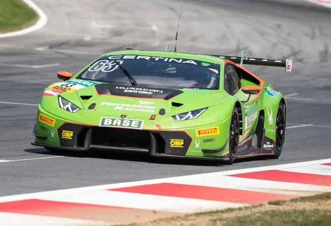La Lamborghini Huracán GT3 del GRT Grasser Racing vince al debutto nell'ADAC GT Masters