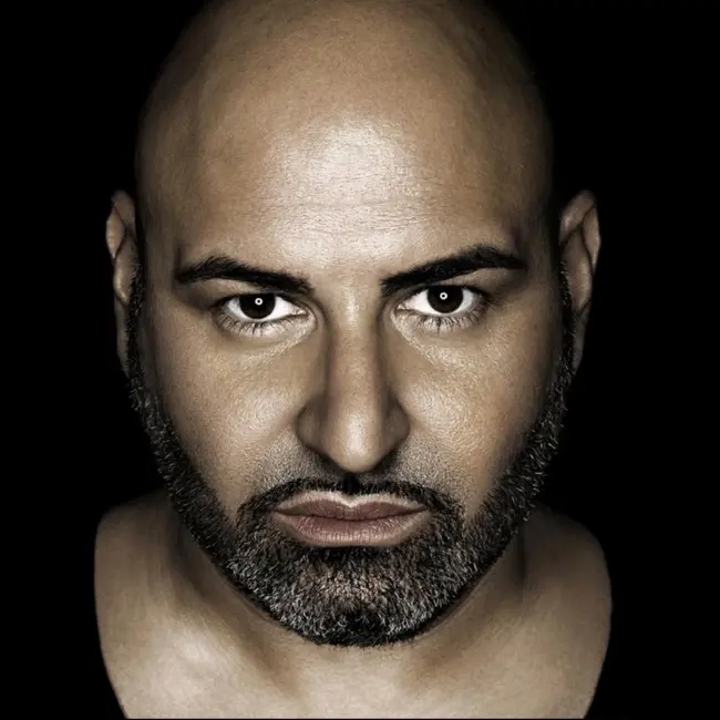 Federico Scavo il 25/7 al Music on the Rocks di Positano e il 26/7 al Giffoni Film Festival 