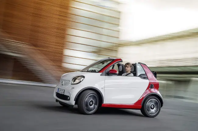 Nuova smart fortwo cabrio: destinata a diventare un cult