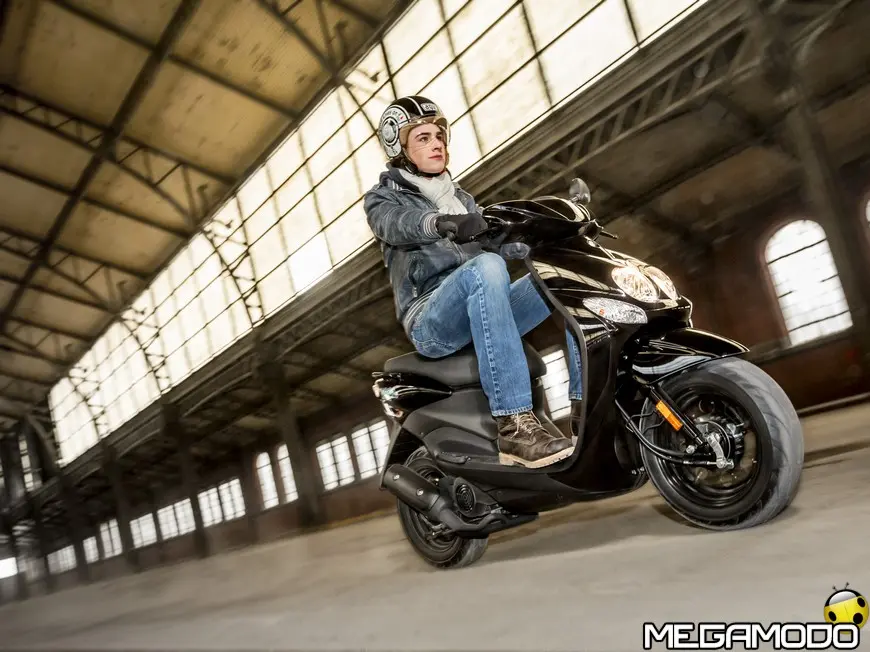 yamaha-neos-2t-easy-my-2016