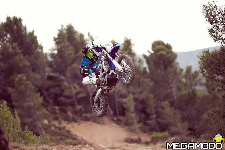 Nuova Yamaha WR450F: una enduro sofisticata
