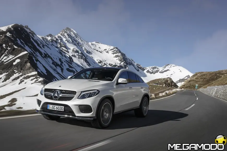 Mercedes-Benz al 4X4FEST con GLE Coupé e Unimog Jurassic World