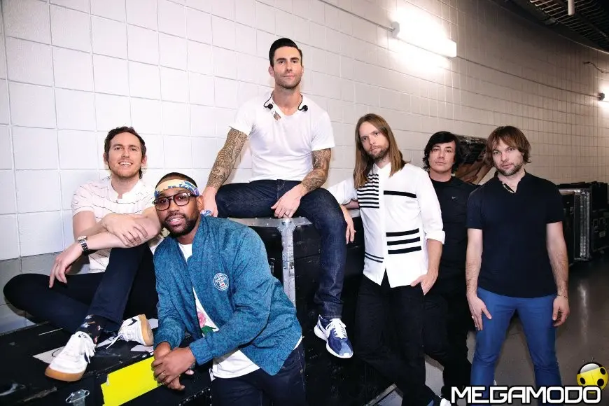 MAROON 5: il 16 ottobre esce “SINGLES”
