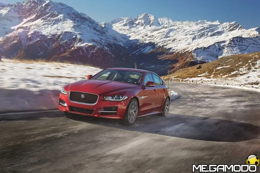 Jaguar XE Model Year 2017: le novità 