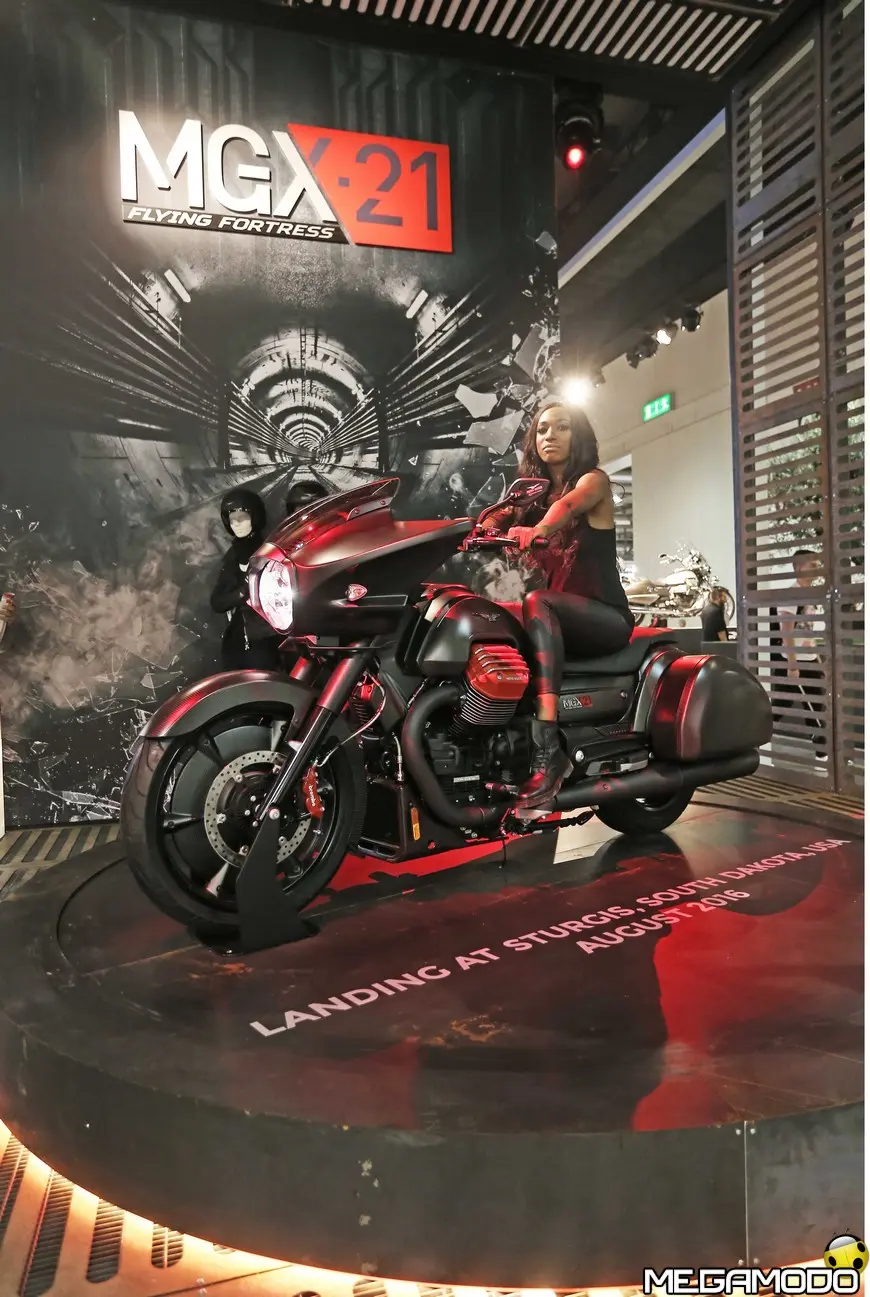 PIAGGIO a EICMA tra TEST RIDE e DJ-SET