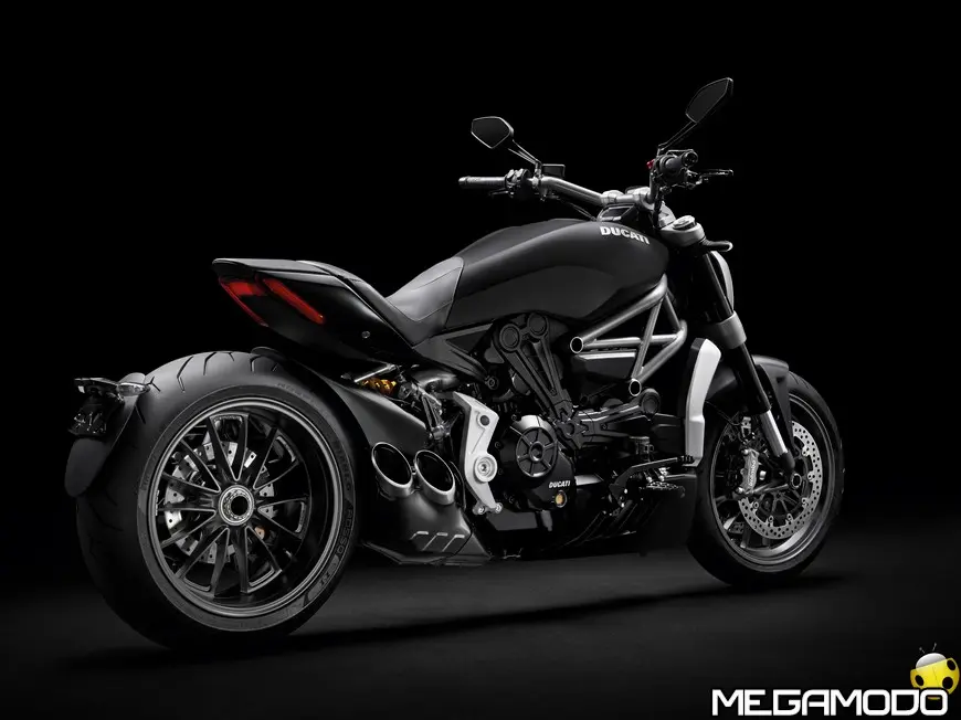 EICMA 2015: Pirelli primo equipaggiamento delle principali novità 