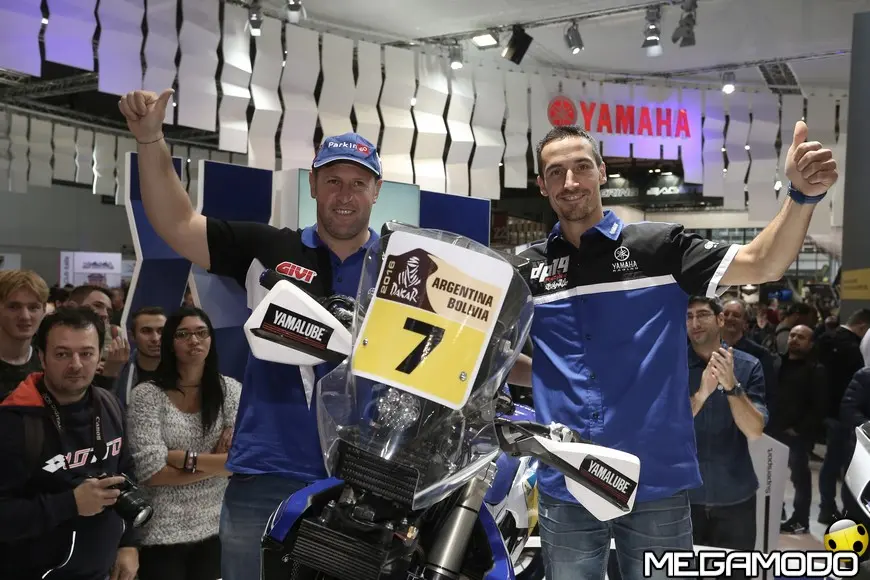 EICMA: bagno di folla per il nuovo team Yamaha del Mondiale SBK
