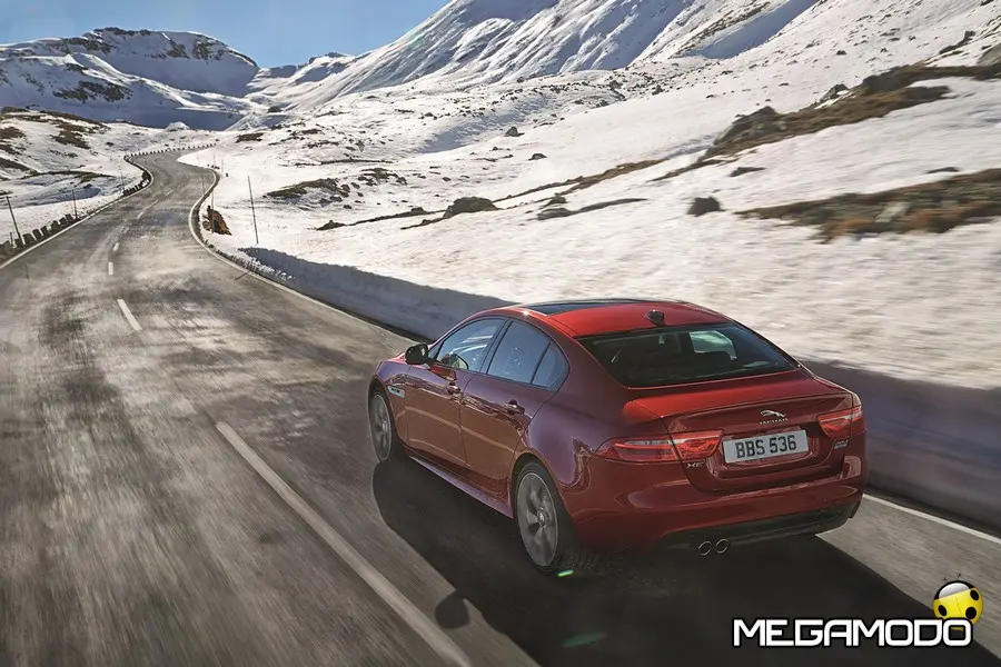 Jaguar XE tra le finaliste dell'European car of the year 2016
