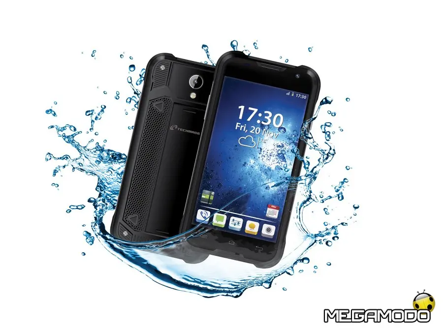 Techmade, uno smartphone che non teme l'acqua