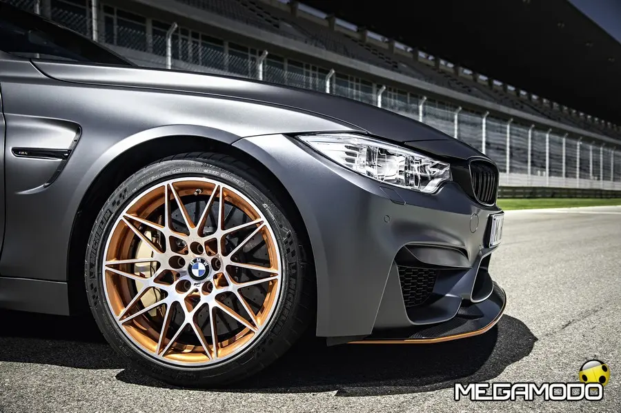 Nuova BMW M4 GTS equipaggiata con pneumatici Michelin