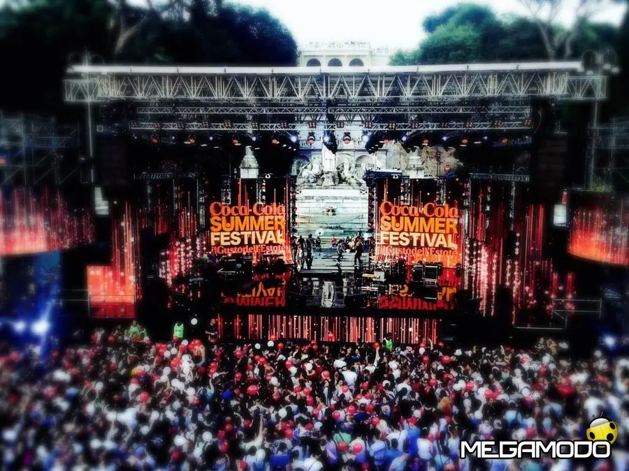 Alessia Marcuzzi presenta il Coca-Cola Summer Festival