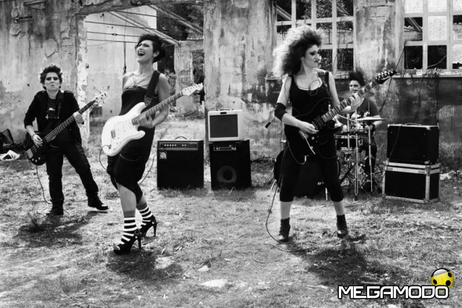 'Io non mi inchino', il nuovo singolo de Le Rivoltelle