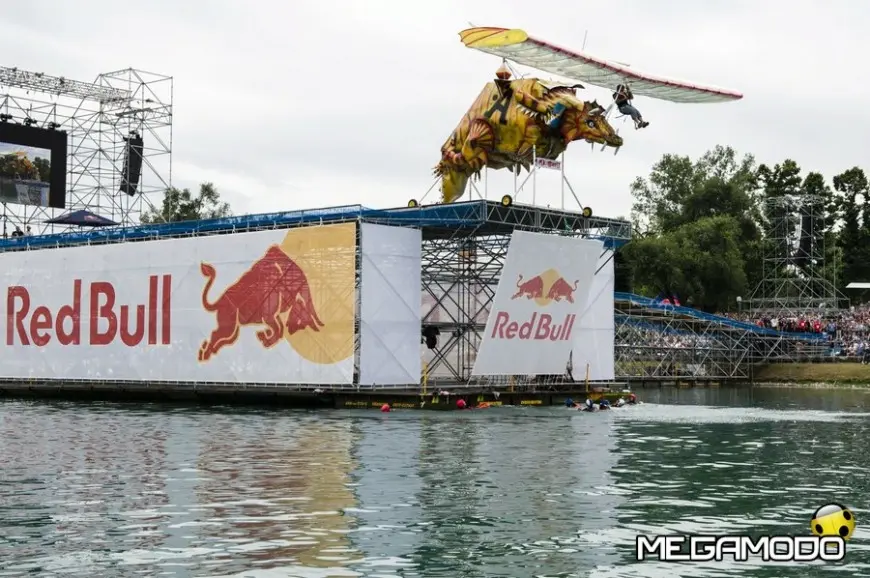 MOD_RedBull FLUGTAG (2 bassa)