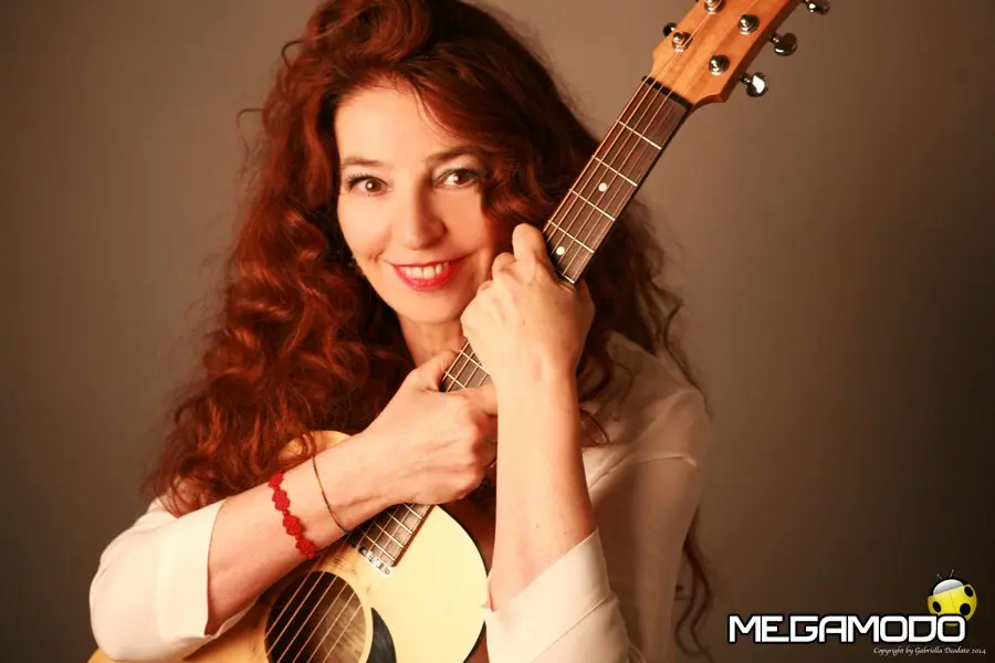 Teresa De Sio canta Pino Daniele