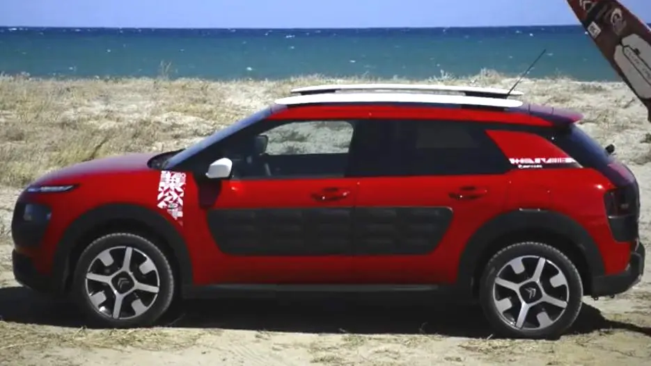 Citroen C4 Cactus con logo Rip Curl
