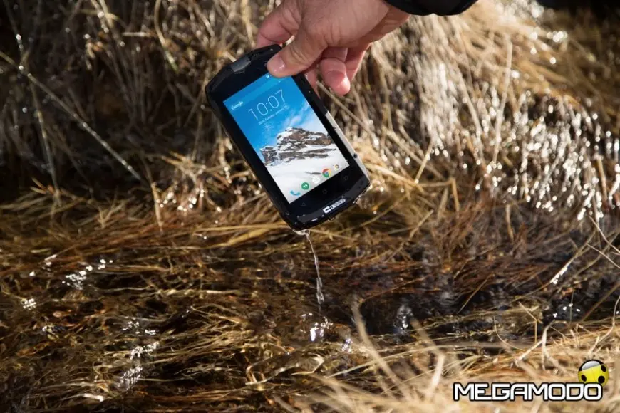 MOD_TREKKER-M1_SPRING_RIVER_HAND-1621