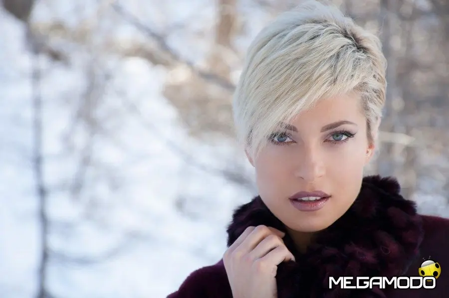 Dellera Pellicce si tinge di porpora