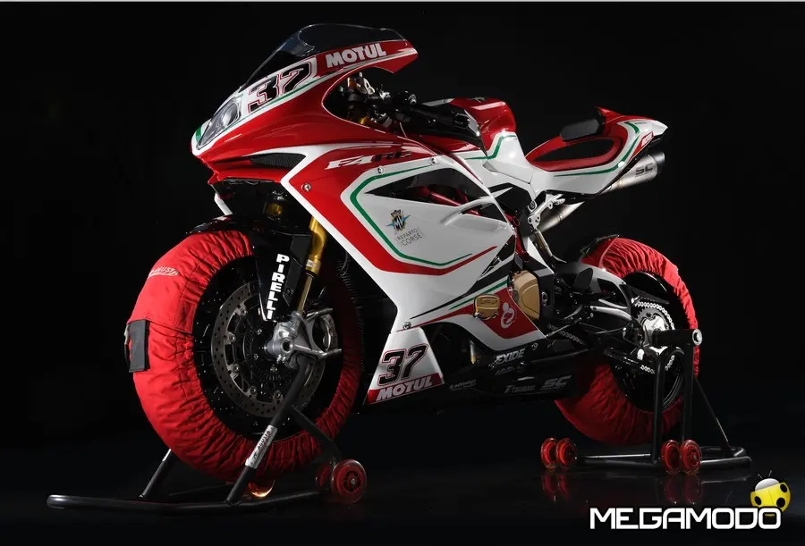 MV Agusta F4 RC, nuovo kit racing e livrea WSBK 2016