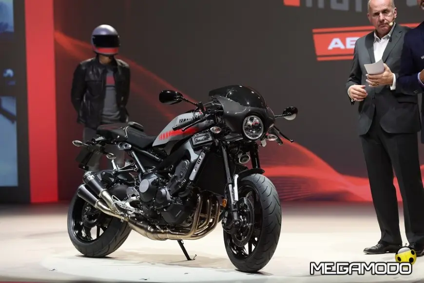 mod_yamaha-motor-global-press-premiere-eicma-2016-16