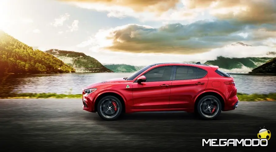 Alfa Romeo Stelvio con sistema di navigazione e mappe TomTom