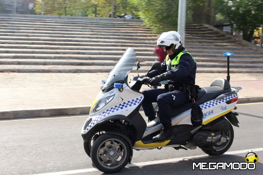 Piaggio MP3 in forza alla Polizia di Madrid!
