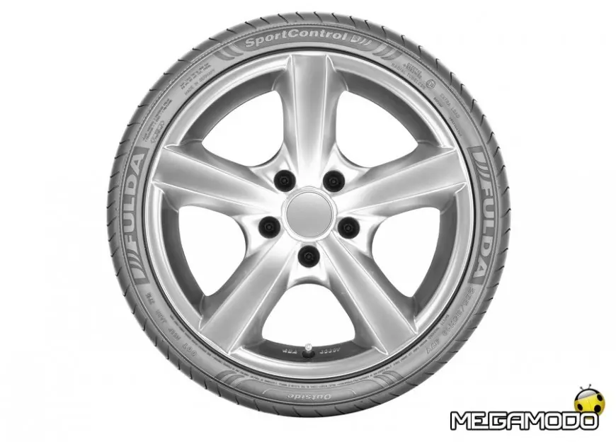 Sport-Control2_235-35R18 97Y_view SIDE_102016.tif