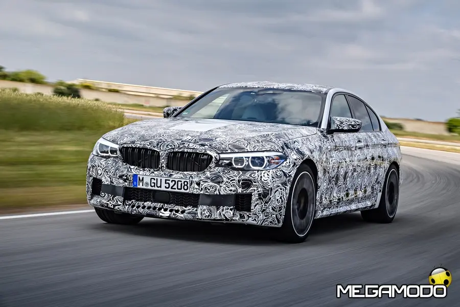 Nuova BMW M5 con M xDrive
