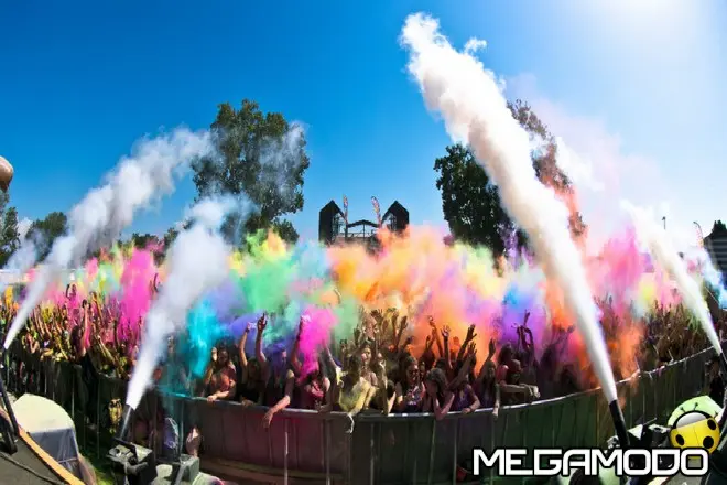 Holi Dance Festival, 18 giugno all'Arenile di Bagnoli