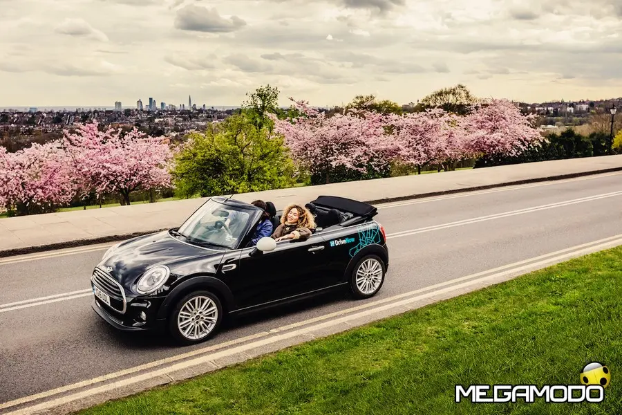 DriveNow Summer Edition, relax e divertimento a tariffe in edizione limitata