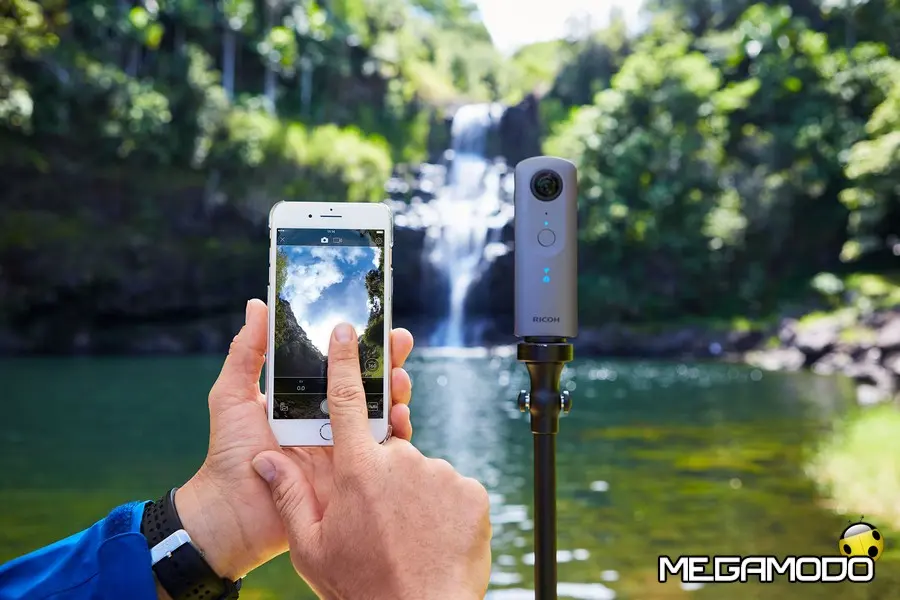 Theta V, la fotocamera Ricoh per immagini a 360 gradi