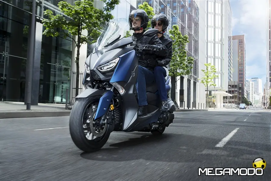 Yamaha presenta il concorso X-MAX 400 "Ride and Smile"