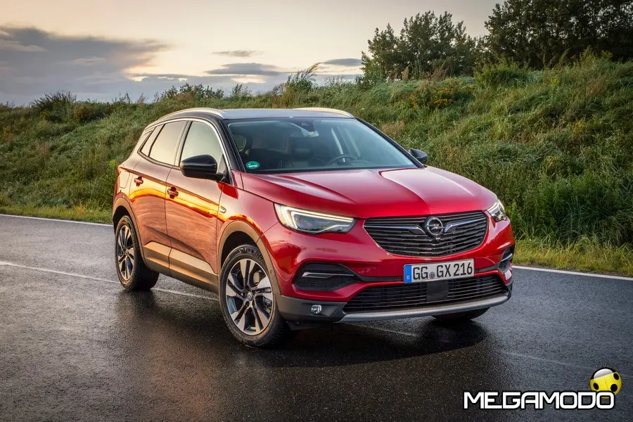 Il nuovo Opel Grandland X tra i 6 finalisti di AUTOBEST 2018
