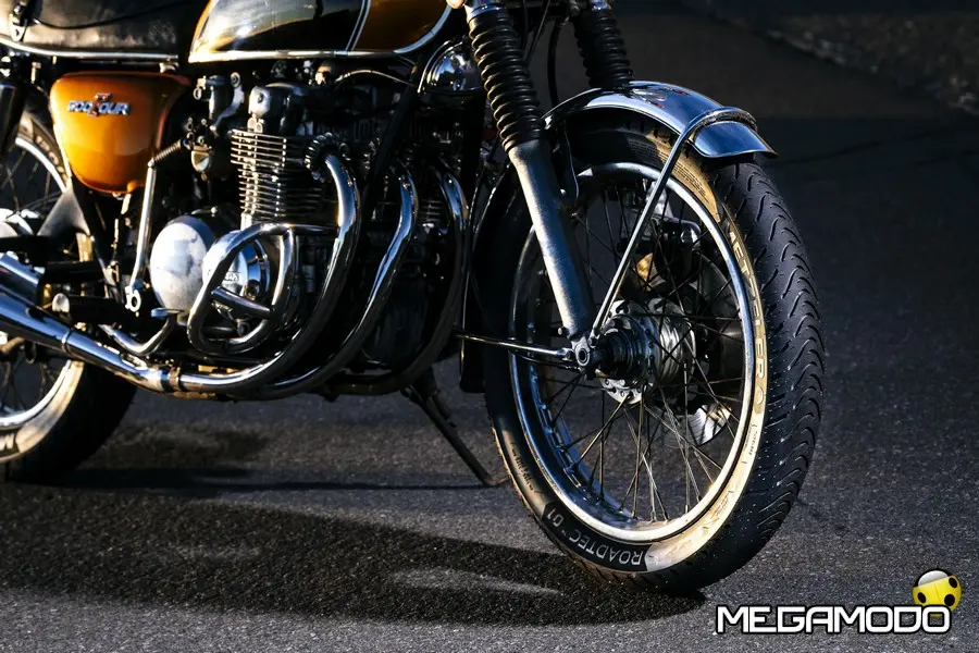 Metzeler amplia la gamma Roadtec 01