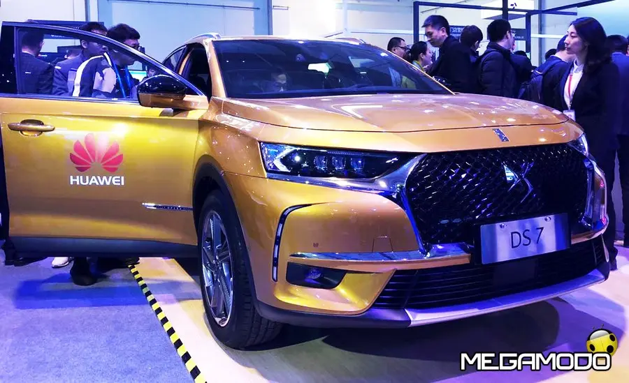 DS 7 prima auto con tecnologia Huawei Connected Car