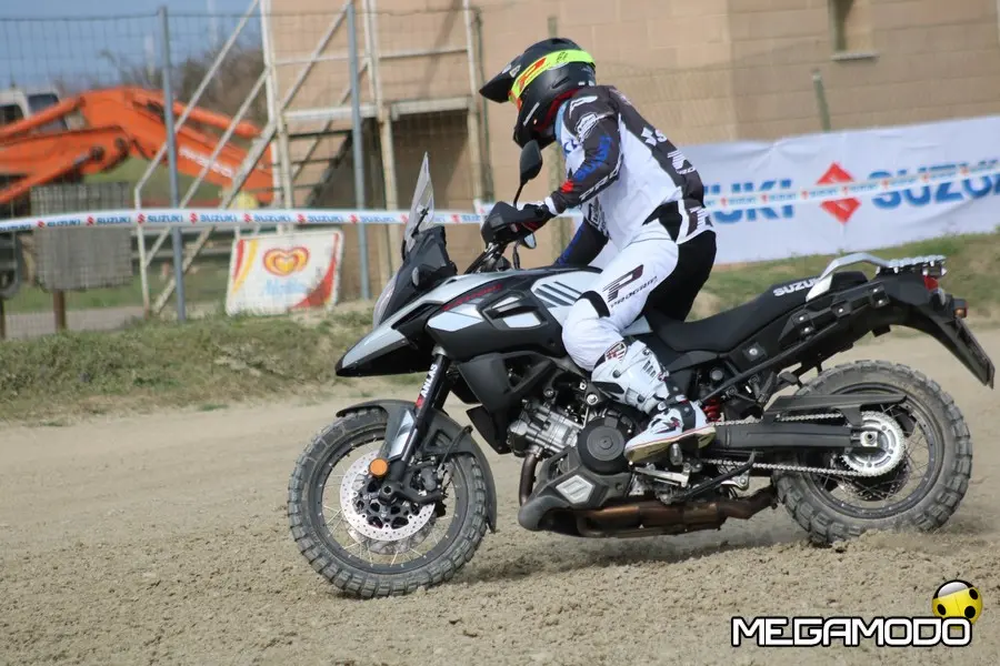 Suzuki, che successo per la V-Strom Academy