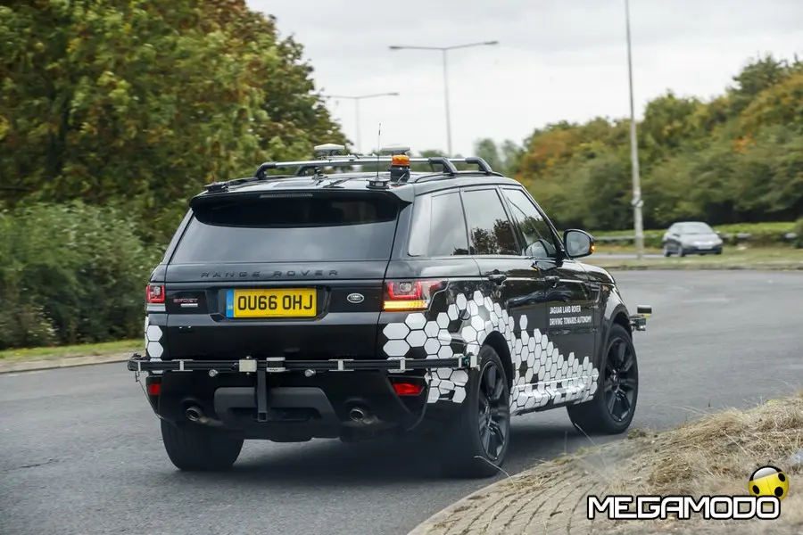 Jaguar Land Rover: un assaggio di guida autonoma ai partecipanti degli Invictus Games