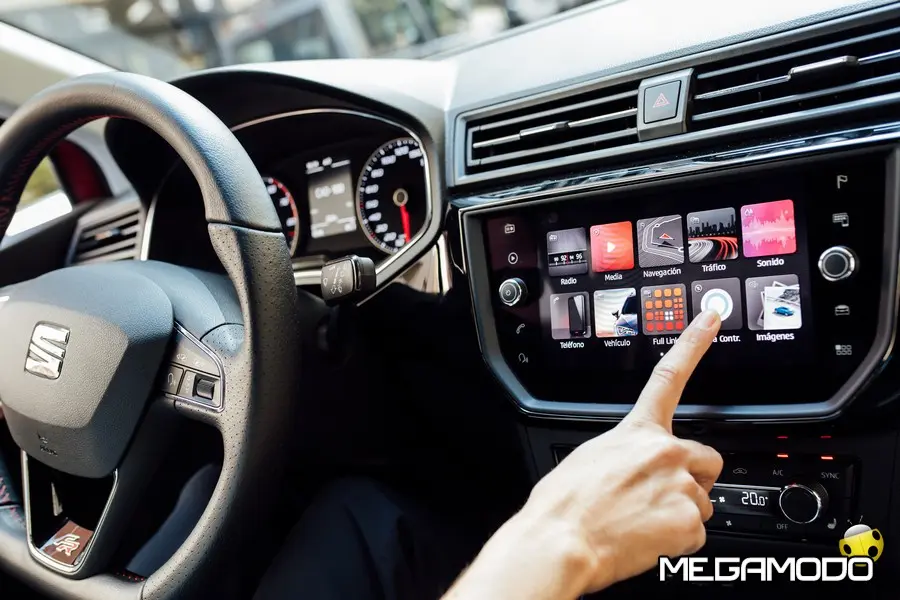 SEAT lancia Amazon Alexa in Italia