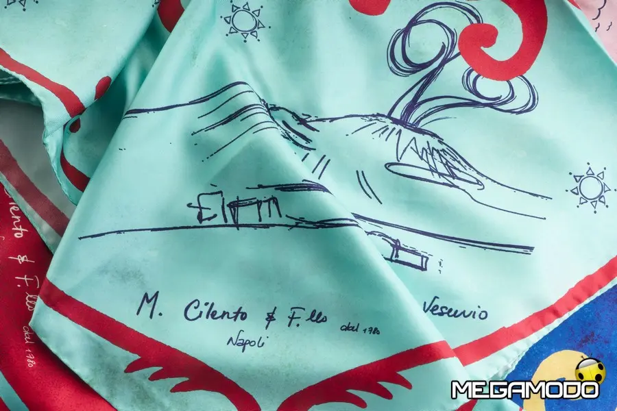 Maison Cilento 1780: l'eruzione del Vesuvio su Cravatte e Foulard